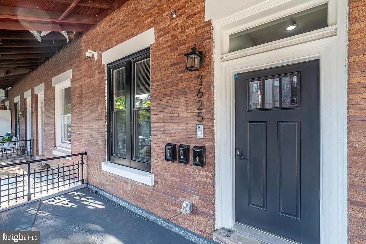 4 bed, 1740 sqft, $900 — Photo 2