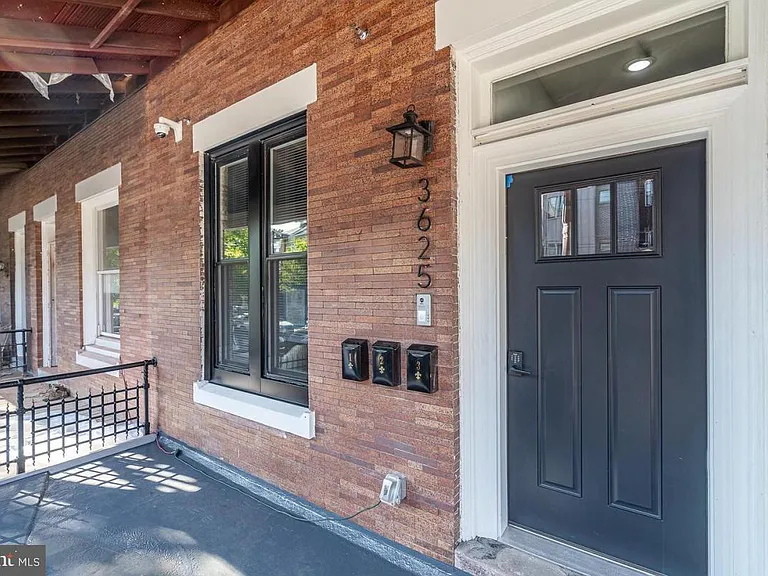 3625 Spring Garden St #1 — Photo 2