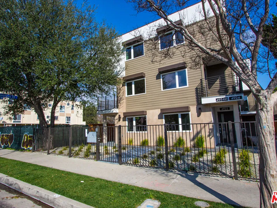 4922 Laurel Canyon Blvd #1/2