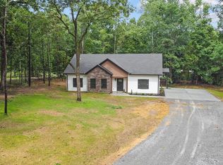 107 Oak Park Dr, Dickson, TN 37055