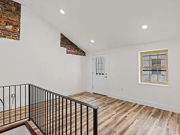 4th image of 1222 Chancellor St #A