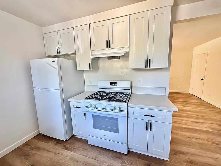6743 Haskell Ave #3 — Photo 7
