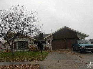 4220 Richfield Ln, Fort Wayne, IN 46816