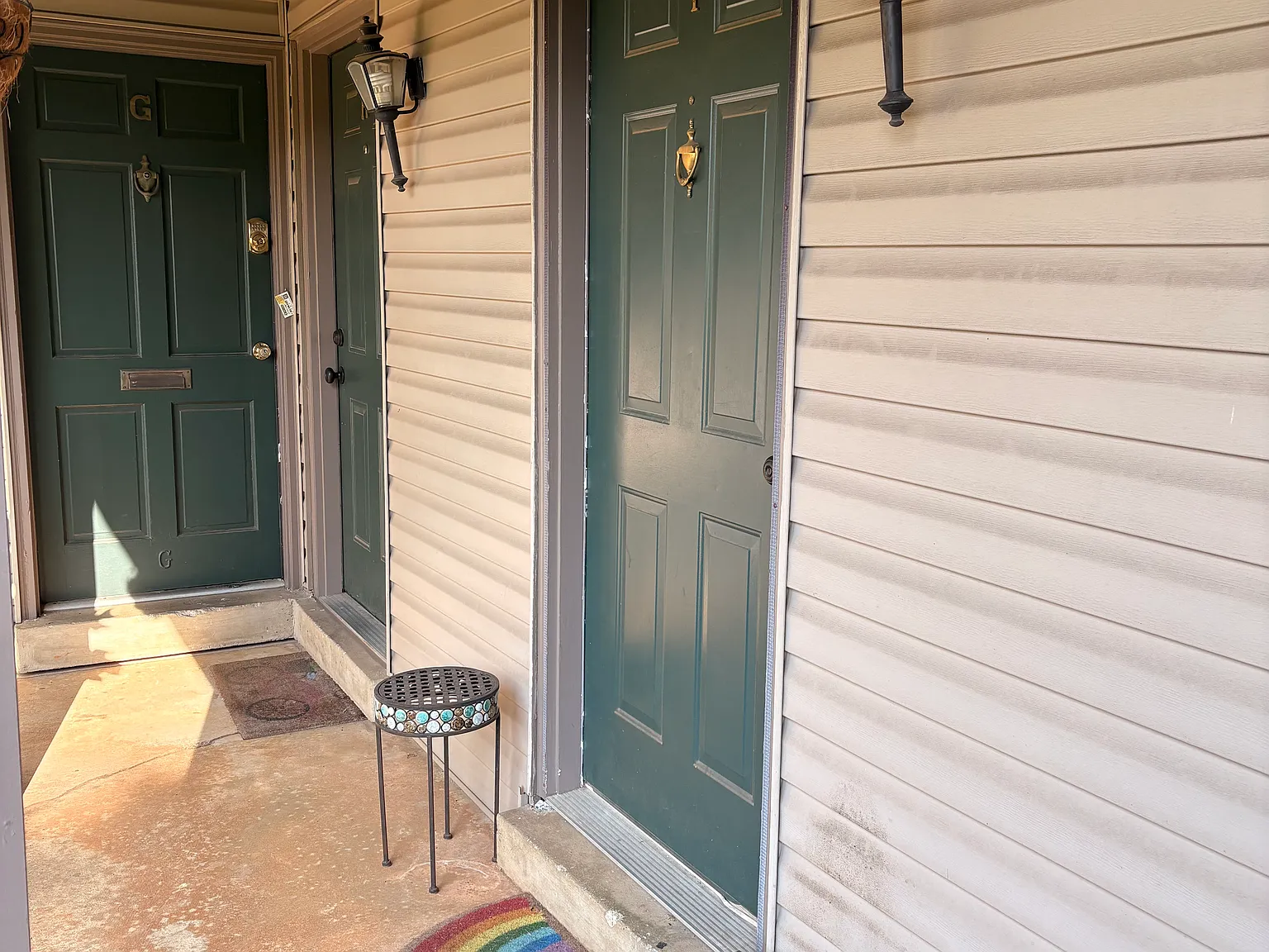 2 bed, 960 sqft, $2,000 — Photo 2