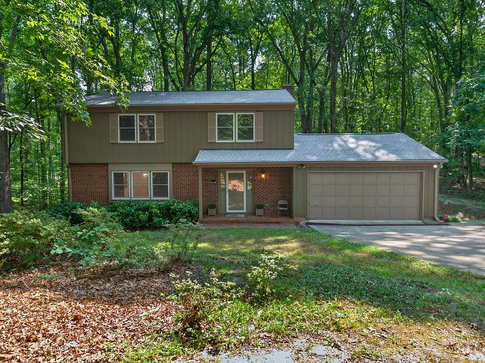 1129 Trailwood Dr