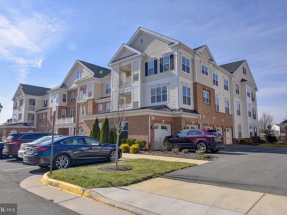 2nd image of 21025 Rocky Knoll Sq APT 207