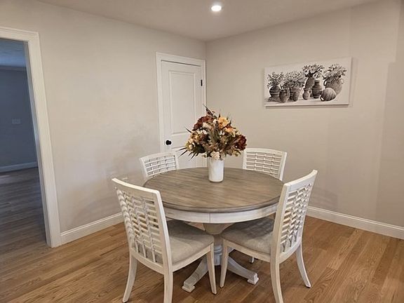 2nd image of 517 Mendon Rd #517