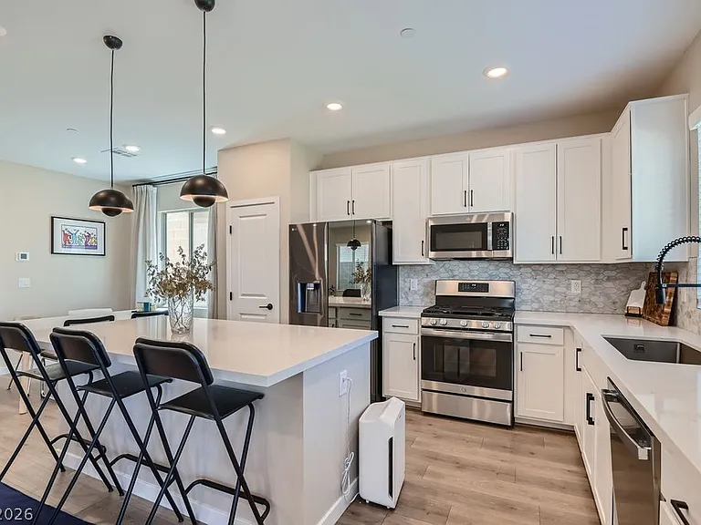 11604 Desert Hollow Ave — Photo 11