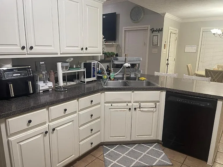 2217 Daniel Dr — Photo 4