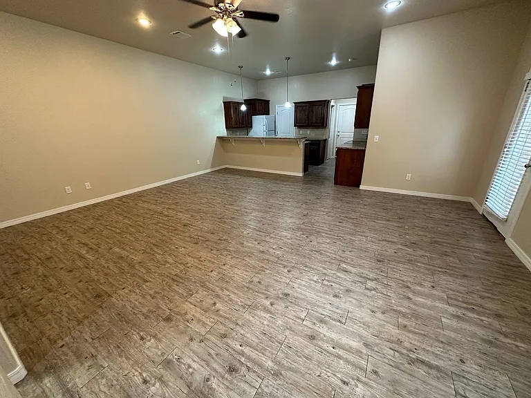 6311 Mayer Ct — Photo 2