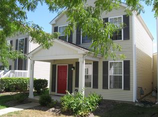 806 Symphony Dr, Aurora, IL 60504