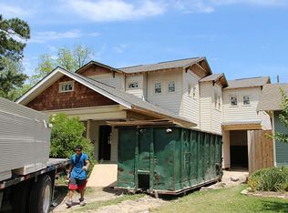 909 Merrill St, Houston, TX 77009