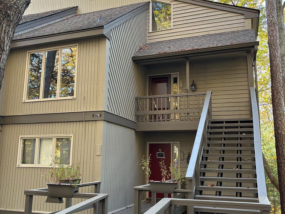 Top two levels, corner unit