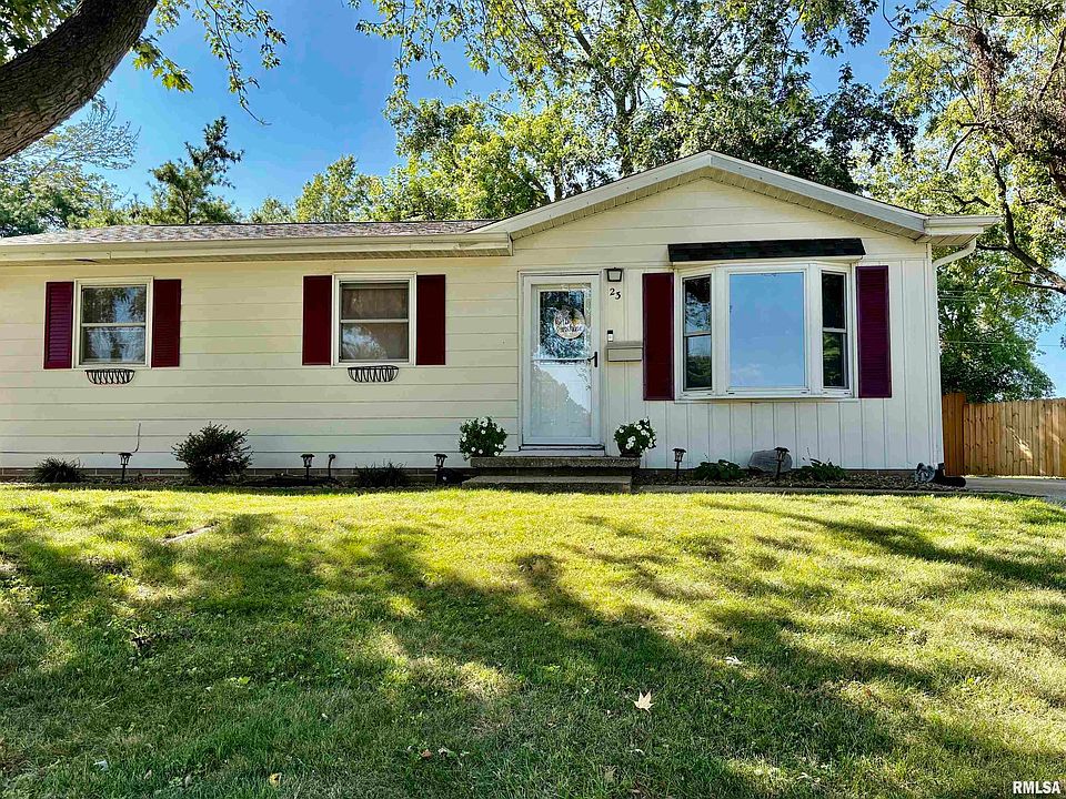 1st image of 23 Lavan Dr
