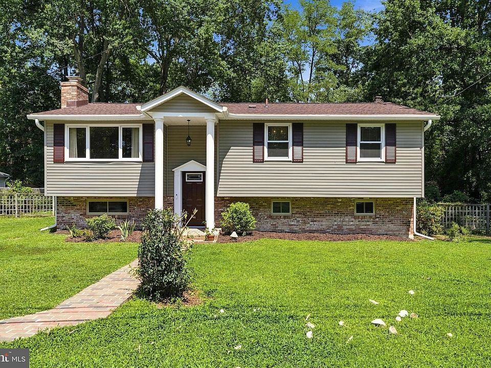 1st image of 109 Jenkins Dr