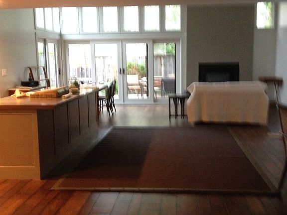 4th image of 581 Rainbow Dr