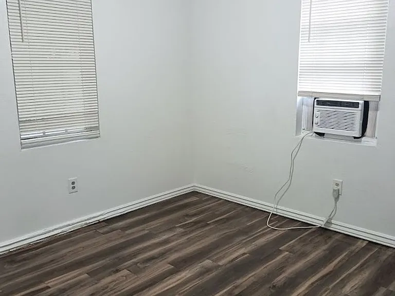 5016 S Drexel Ave — Photo 5