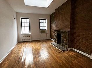 17 Downing St #5C, New York, NY 10014