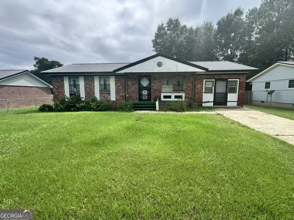 635 Majestic Ln, Montezuma, GA 31063