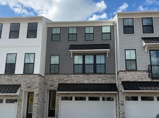 120 Brianna Ct, Chalfont, PA 18914