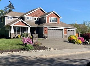2707 220th Ave E, Lake Tapps, WA 98391
