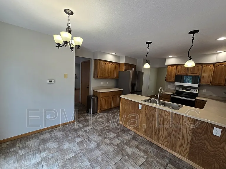 4710 Donald Dr — Photo 19