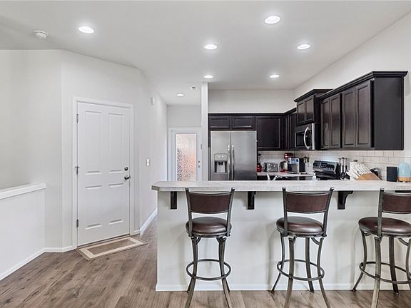 2nd image of 205 Thyme Ave