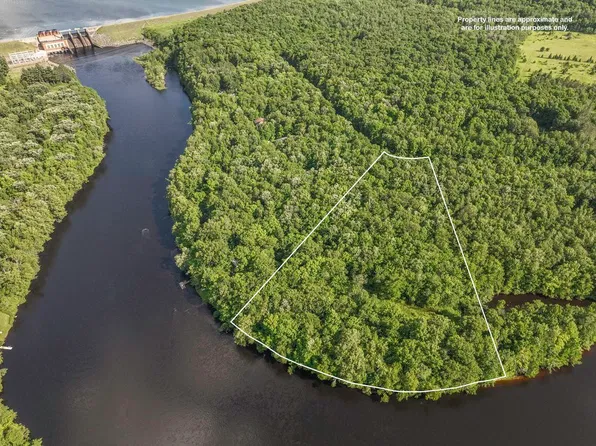 W7418 Flambeau Point Road, Ladysmith, WI 54848