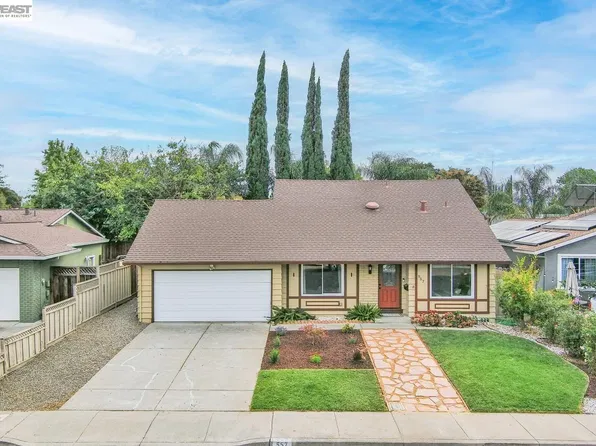 557 Alameda Dr, Livermore, CA 94551
