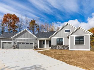 1797 Bristol Ridge Dr NW, Grand Rapids, MI 49544