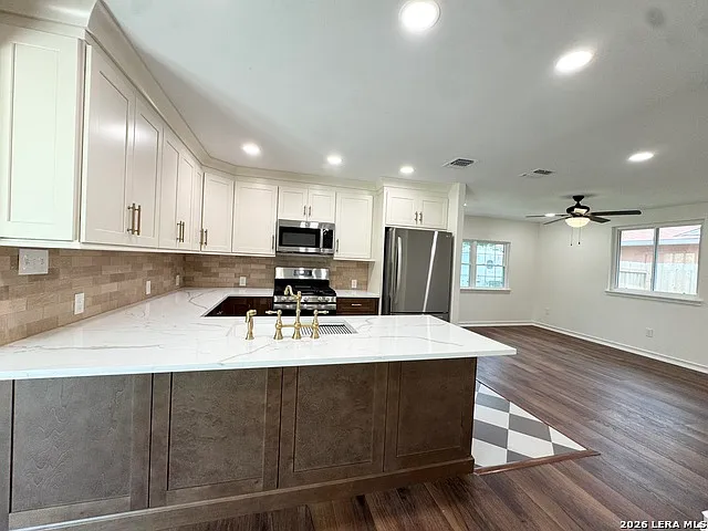4110 Hunters Gln — Photo 6