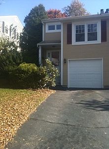 1st image of 71 Wyndham Ave