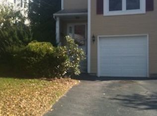 71 Wyndham Ave, Providence, RI 02908