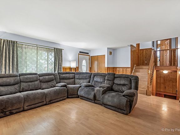3rd image of 1759 Lombard Ct