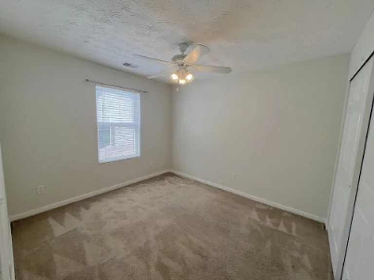 158 Ellis Dr — Photo 6