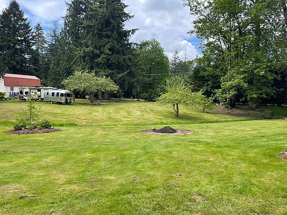4th image of 8620 206th St SE