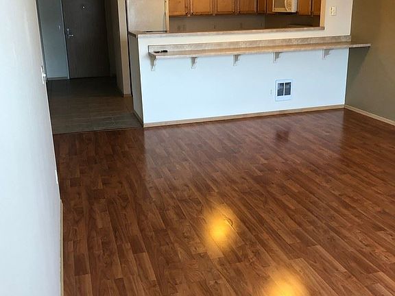 3rd image of 500 Darby Dr Unit 312