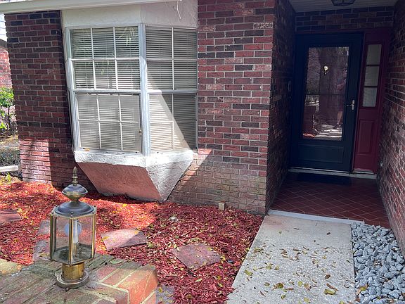 3rd image of 5153 Lazy Oaks Dr