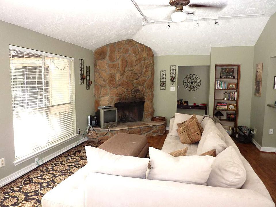 1st image of 8327 Wind Willow Dr