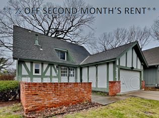 10174 Edelweiss Cir, Merriam, KS 66203