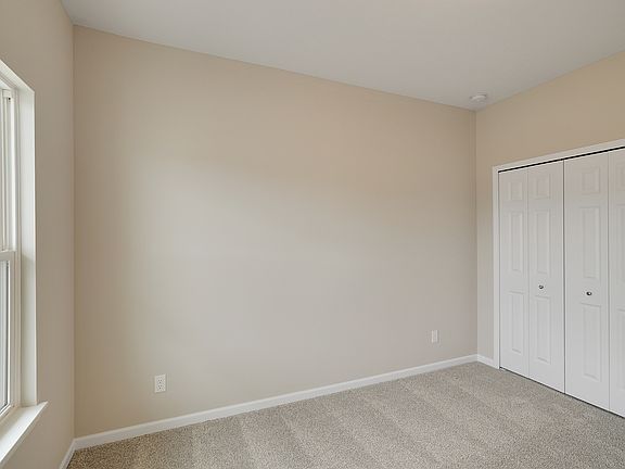 4th image of 12382 Ontario Pl