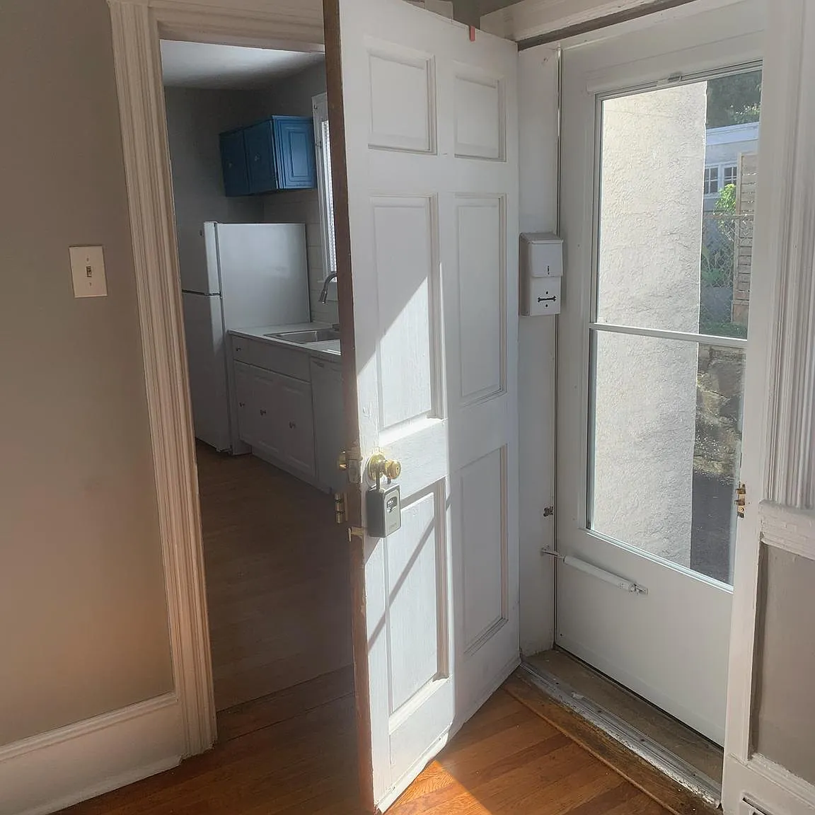 1 bed, 1.0 bath, 900 sqft, $1,400 — Photo 2