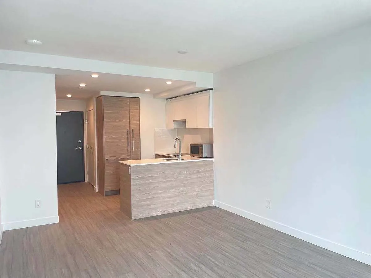 13655 Fraser Hwy — Photo 4