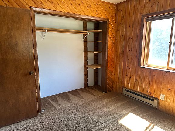 5th image of 760 Conifer Cir
