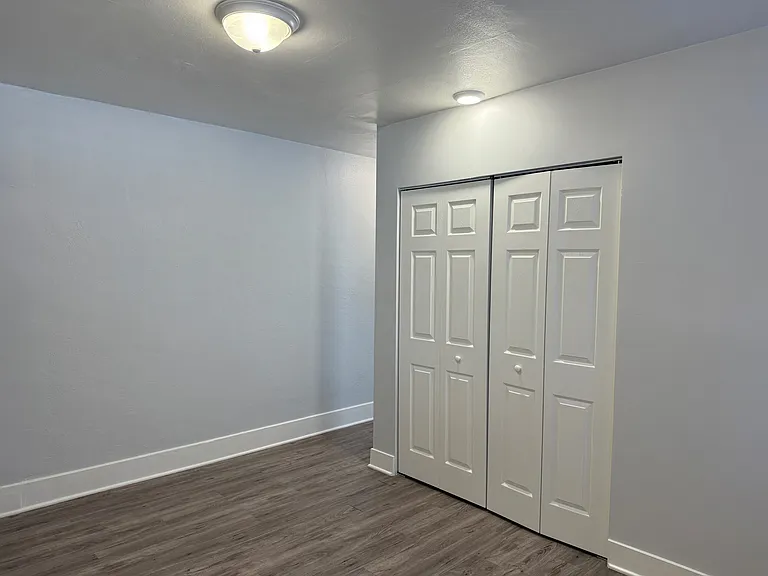 Whiting Ave. 204 W. - 206 — Photo 13