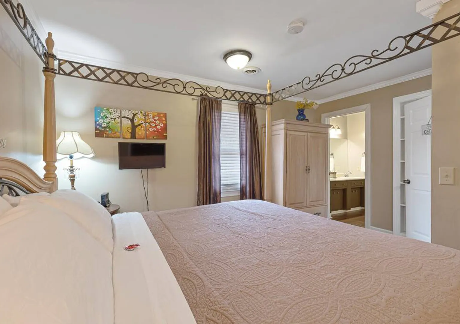 4x Superhost! Brenda Lee 2BR Villa | Pool + Hot Tub — Photo 2