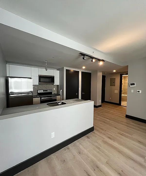 1st image of 88 Linden Blvd APT 2F