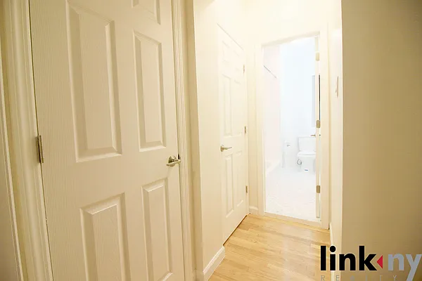 Rented by Link NY Realty | media 22