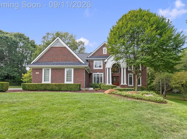 1741 High Meadows Blvd, Oakland, MI 48363
