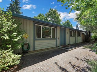 1613 Quaker St, Eugene, OR 97402